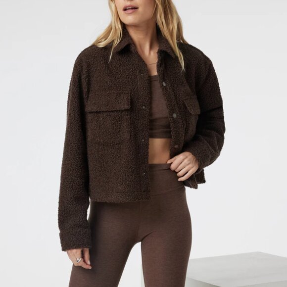 Vuori Jackets & Blazers - Vuori Jacket Womens M Sycamore Short Shirt Jacket Snap Button Fleece Brown Java